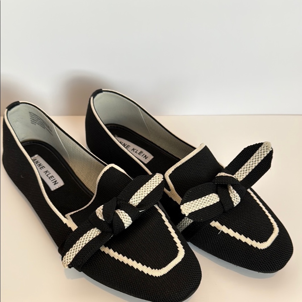 Anne Klein Black and White Loafers with Bow Accent